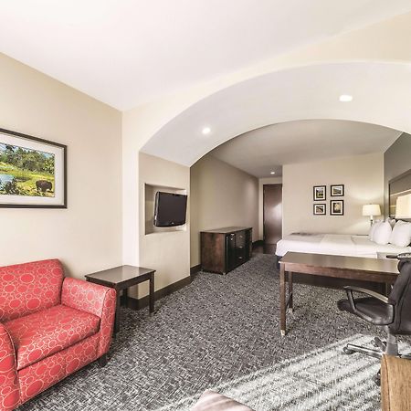 Отель La Quinta By Wyndham Tulsa - Catoosa Экстерьер фото