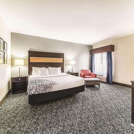 Отель La Quinta By Wyndham Tulsa - Catoosa Экстерьер фото