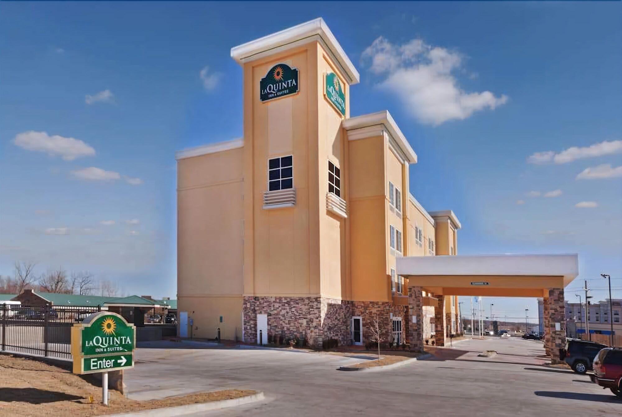 Отель La Quinta By Wyndham Tulsa - Catoosa Экстерьер фото