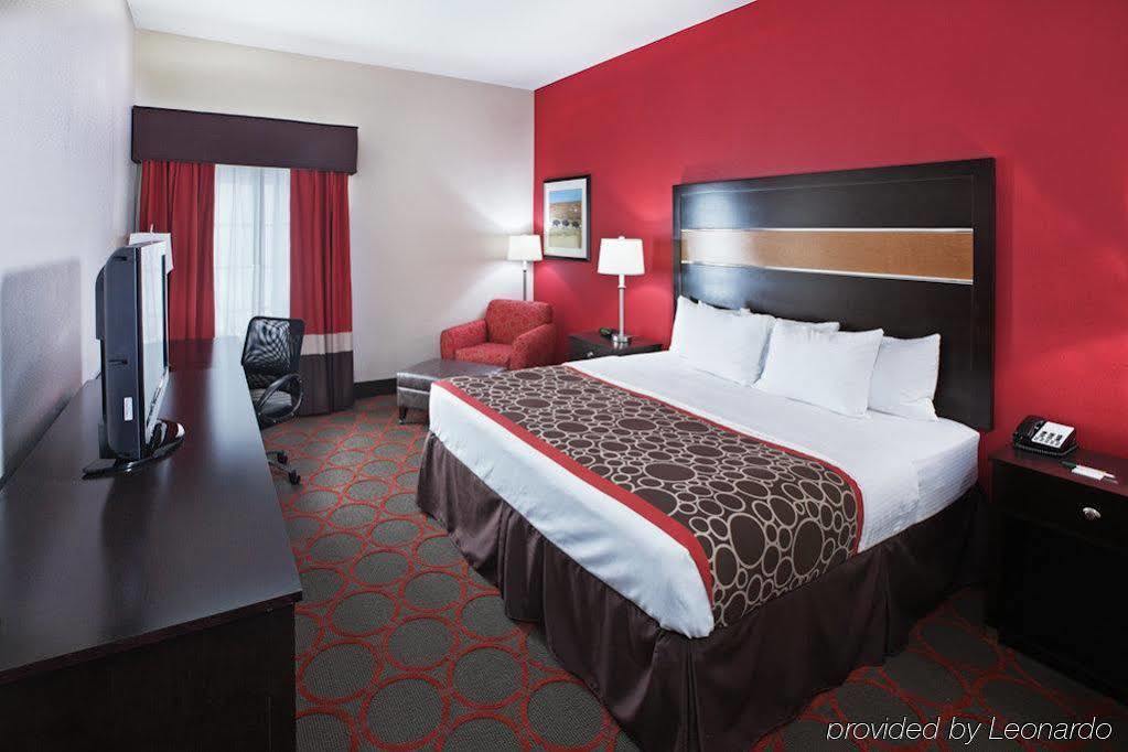 Отель La Quinta By Wyndham Tulsa - Catoosa Экстерьер фото