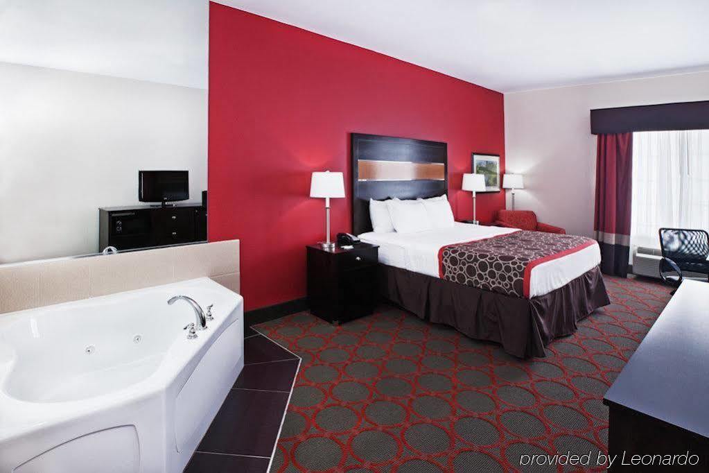 Отель La Quinta By Wyndham Tulsa - Catoosa Экстерьер фото